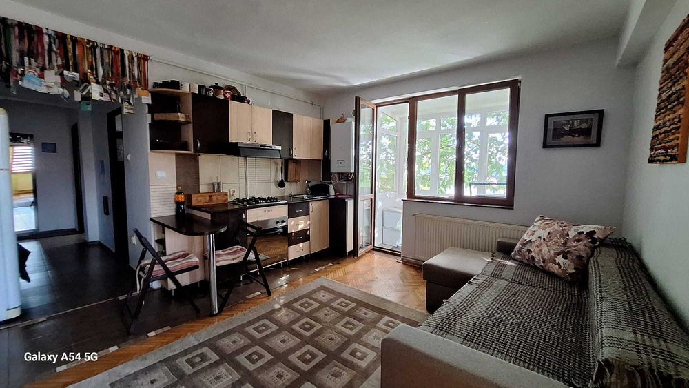 Inchiriez apartamente cu 2 camere mobilat si utilat