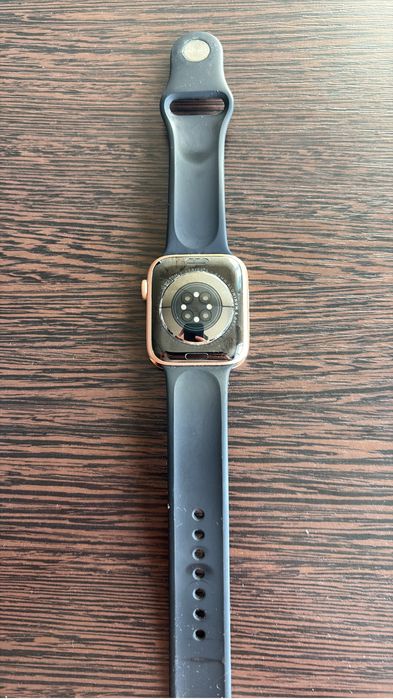 Apple Watch 6 series , 44mm