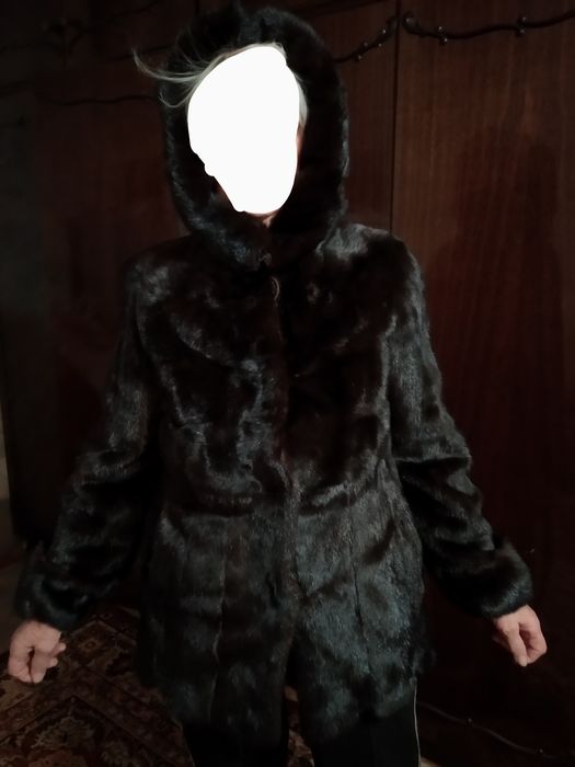 Шубы, пуховик, пальто