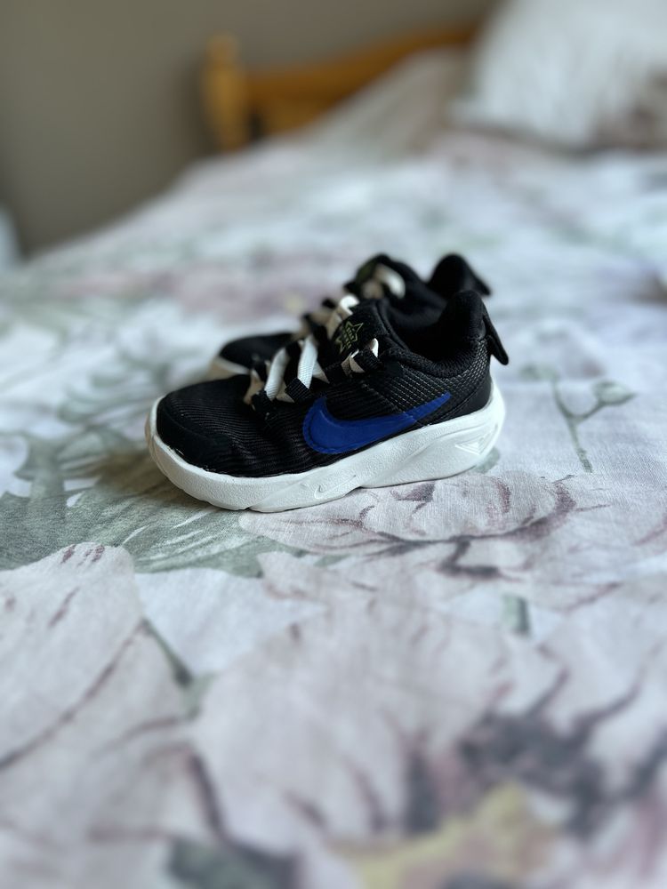 NIKE спортни обувки star runner - номер 22