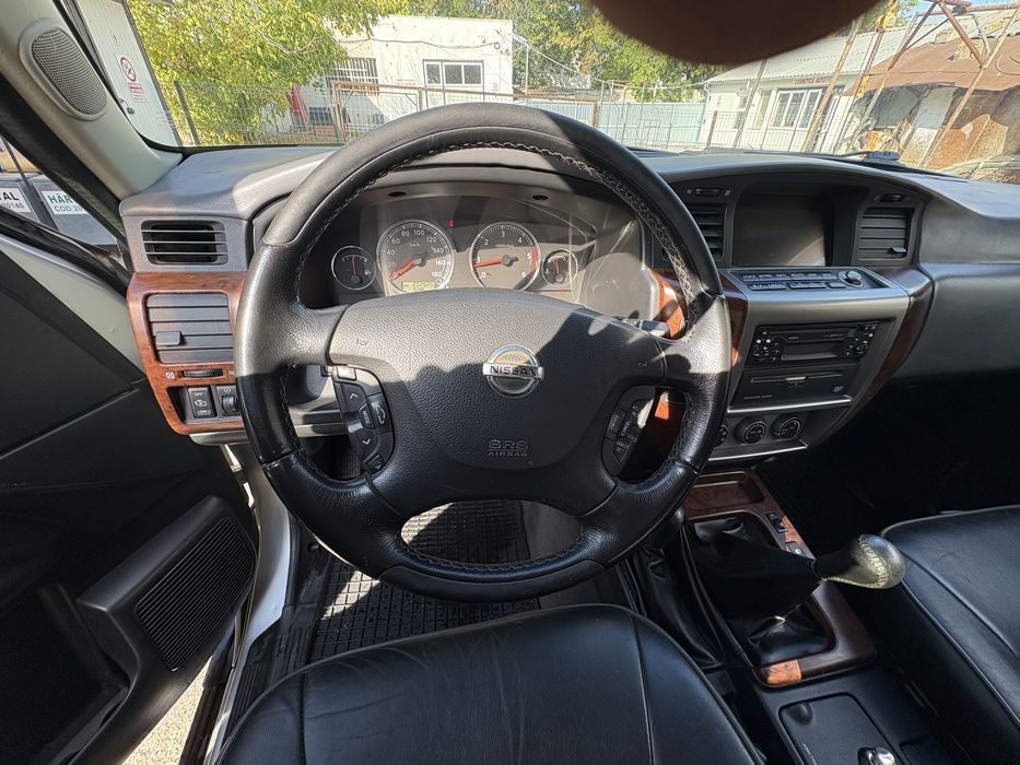 Nissan Patrol / autoutilitara/ 2007