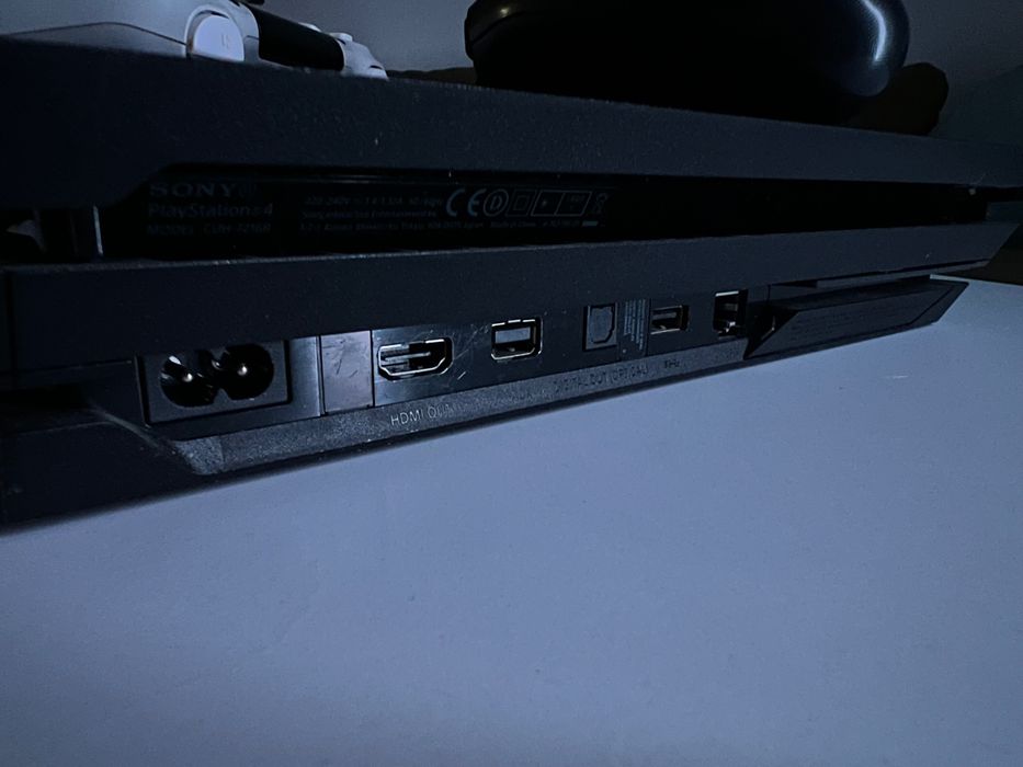 PlayStation 4 PRO 1tb
