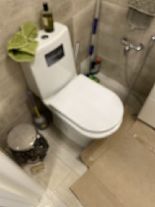 Продается унитаз