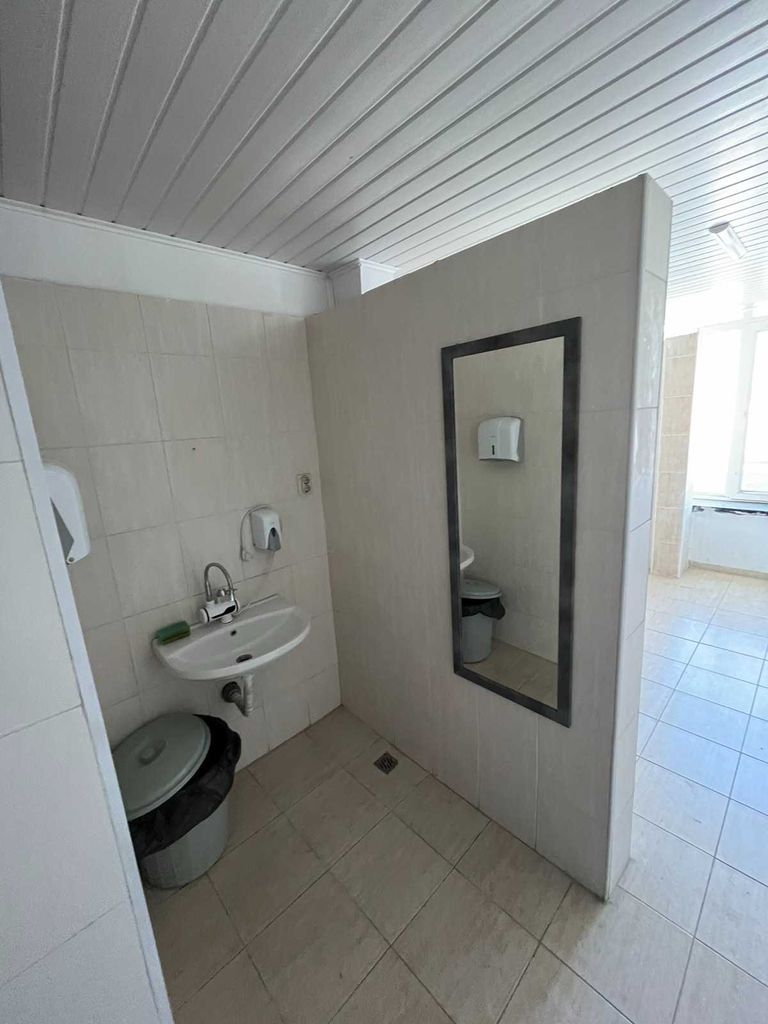 Дава се под наем Офис в Бургас, Братя Миладинови - 50 кв.м за 102 € - Снимка #4