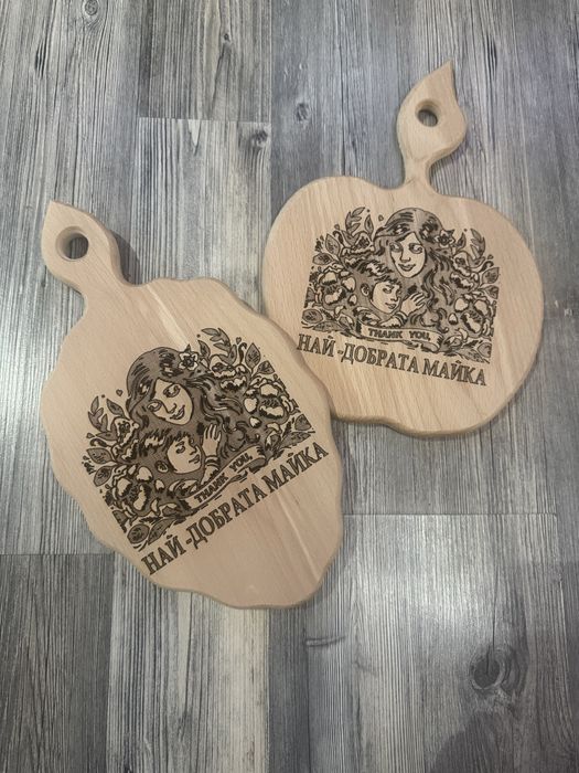 Лазерно гравиране на дъски за рязане и сервиране "Дървенийки Бургас"