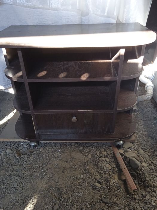 Продам подставку под телевизор