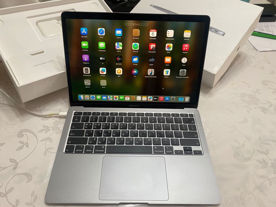 MacBook Air i3 2020