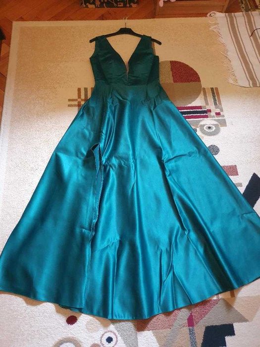 Rochie verde smarald de ocazii
