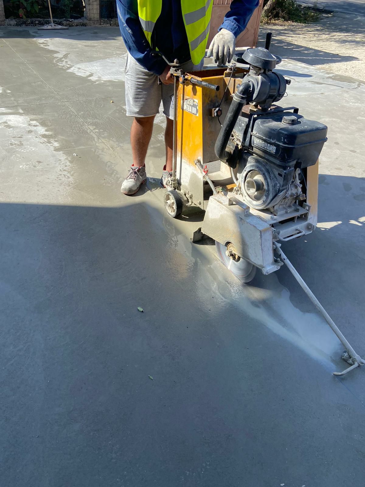 Turnari beton finisat elicopterizat mecanic