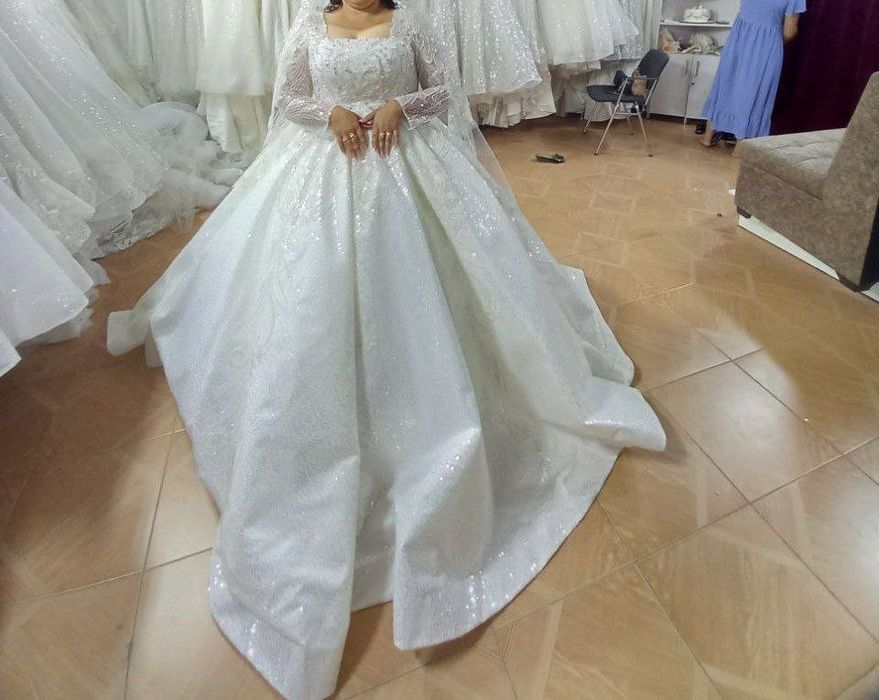 Свадебное платье