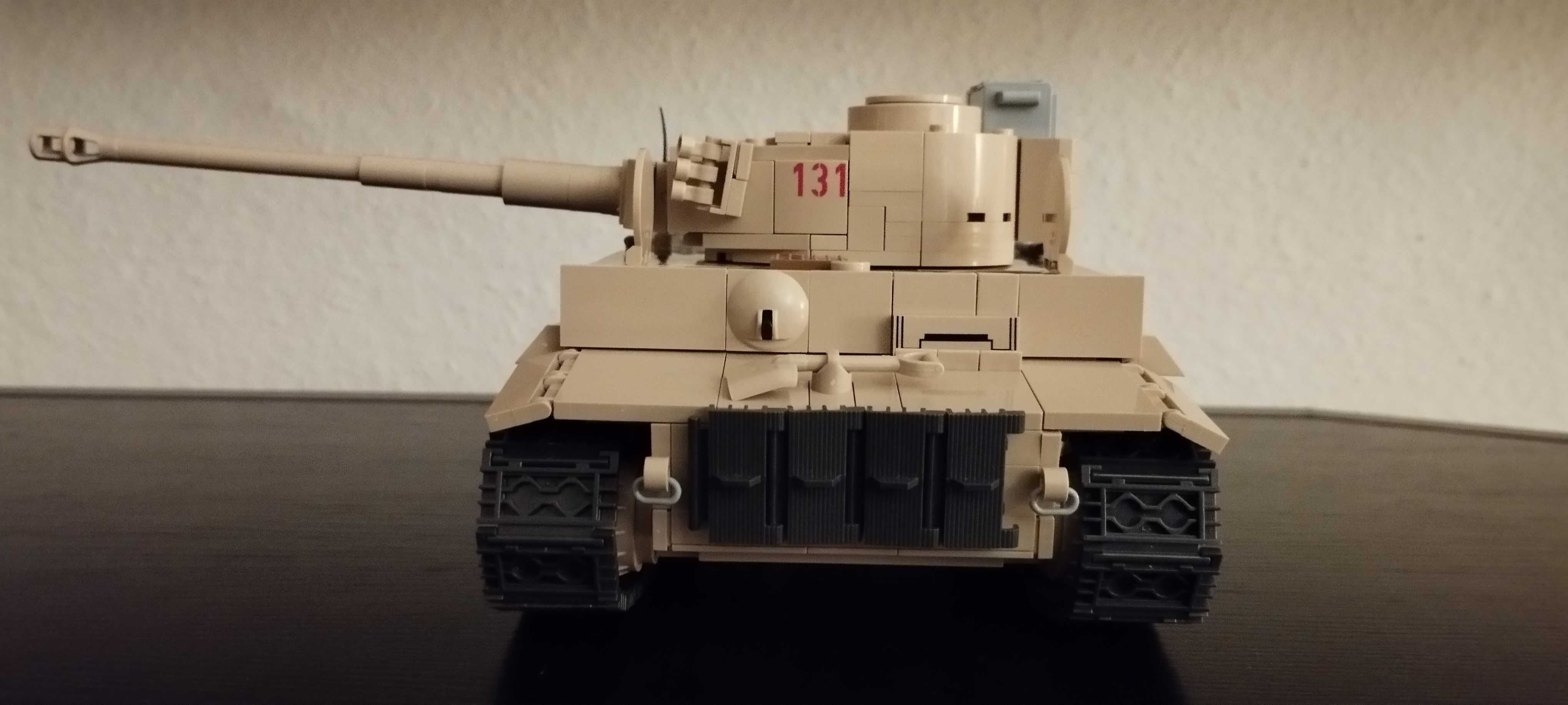 Cobi конструктор Tiger 131 и Königstiger танкове