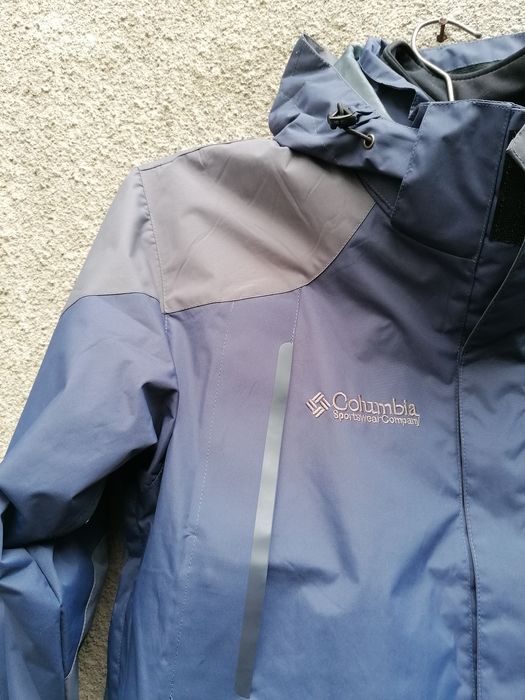 Продавам ново синьо яке 2 в 1 зимно (пролет - есен)  Columbia