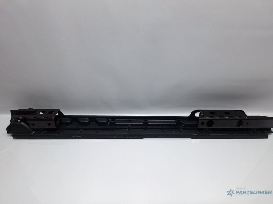 Suport mocheta portbagaj dreapta SKODA SUPERB II Estate 3T5 2009 - 2015 TDI CBBB, CFGB 3T9863512