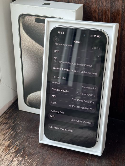 iPhone 15 Pro - 128GB - 89% Baterie - Natural Titanium