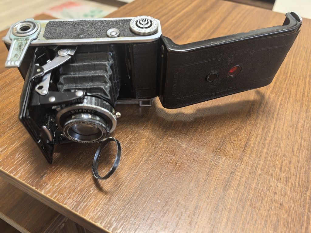 Vând aparat foto colecție Voigtlander Bessa 46 -Baby Bessa