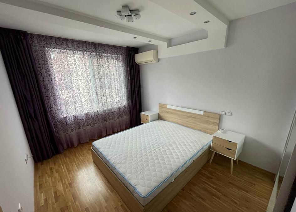 Дава се под наем Тристаен апартамент в Пловдив, Център - 90 кв.м за 575 € - Снимка #2