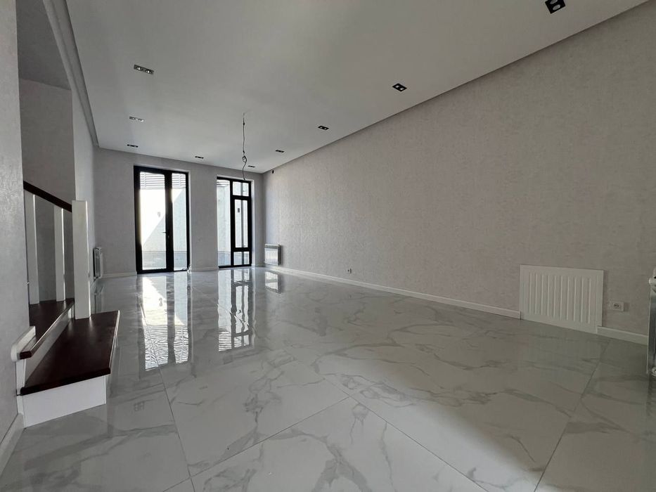 срочно продается новый Евродом циалковиский 2-соток 3-уровень 6-комн