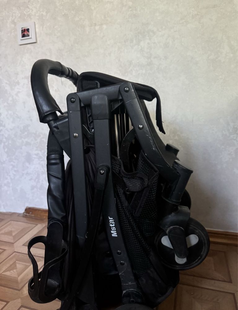 Коляска прогулочная Mstar