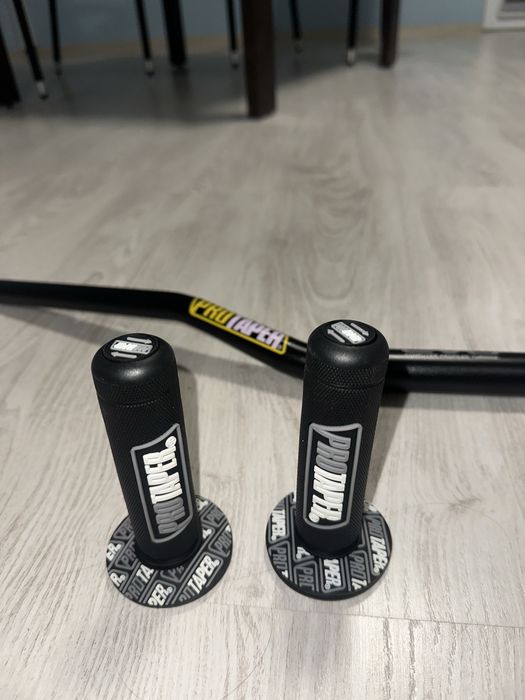 Кормило за кросов мотор , грипове