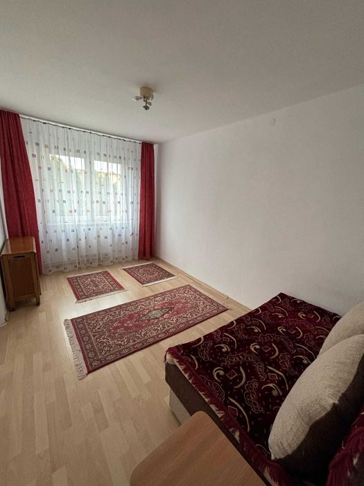 PROPRIETAR vând apartament 2 camere pe Calea București