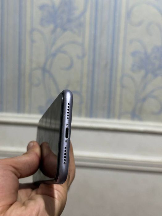 Iphone 11.  128GB srochni sotiladi