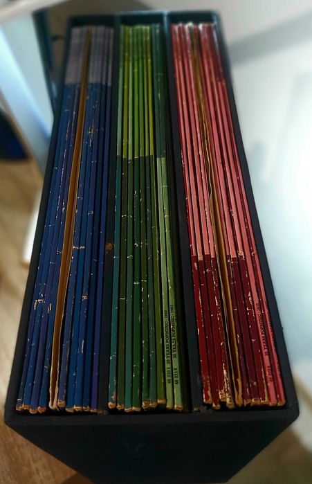 Piesă de Colecție Unică! Călătorie Muzicală de 30 de Ani pe Vinil!