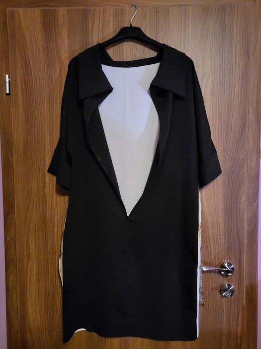 Официална рокля-XL размер  (42) чисто нова с ръкави до лактите- 150лв