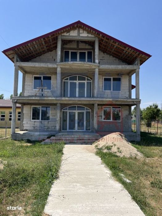 Vila De Vanzare Corbii Mari