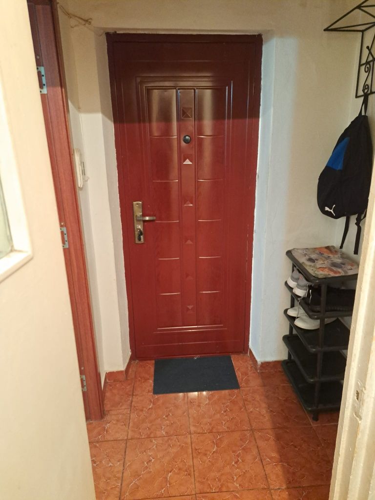 Închiriez apartament 2camere