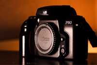 Nikon F60 филмово тяло 35мм / лентов фотоапарат