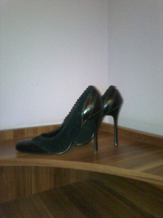 Туфли шикарные вечерние.