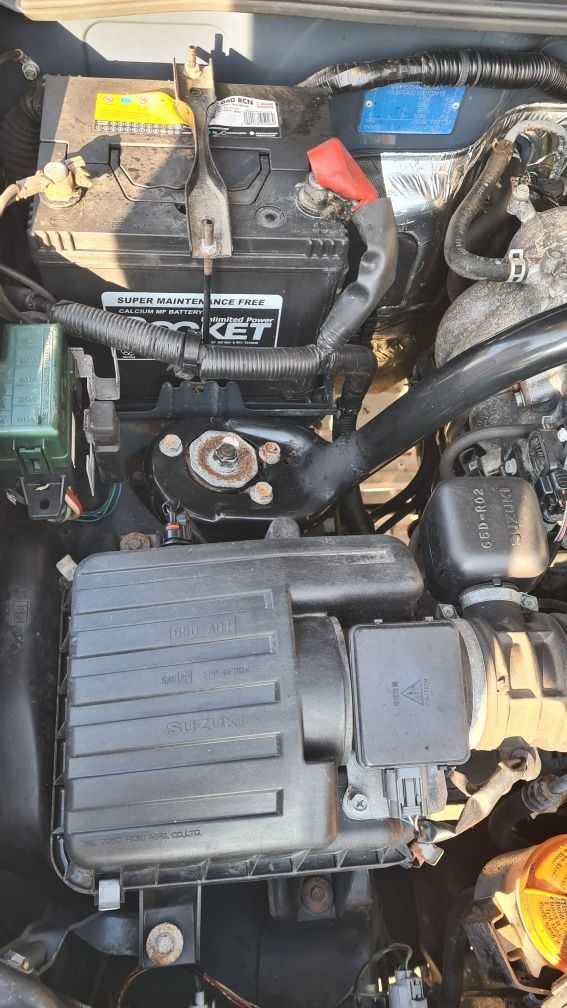 Suzuki Grand Vitara 2.0 128ps