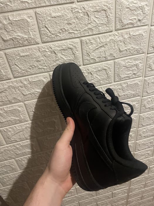 URGENT Nike Air force 1 low triple black