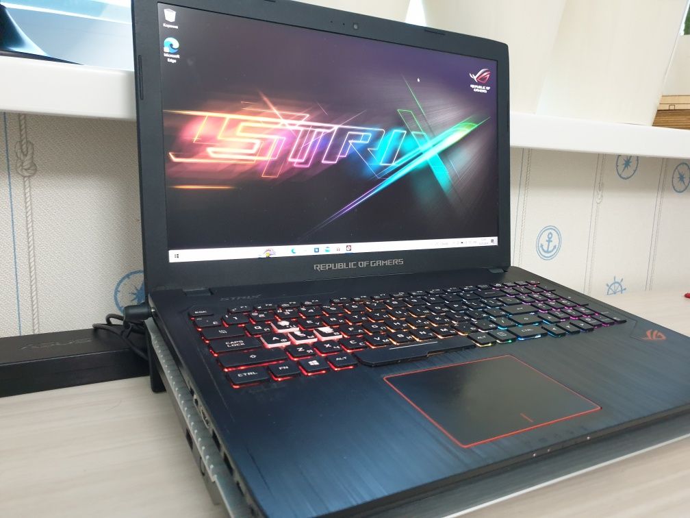 Игровой ноутбук Asus rog strix GL553VE