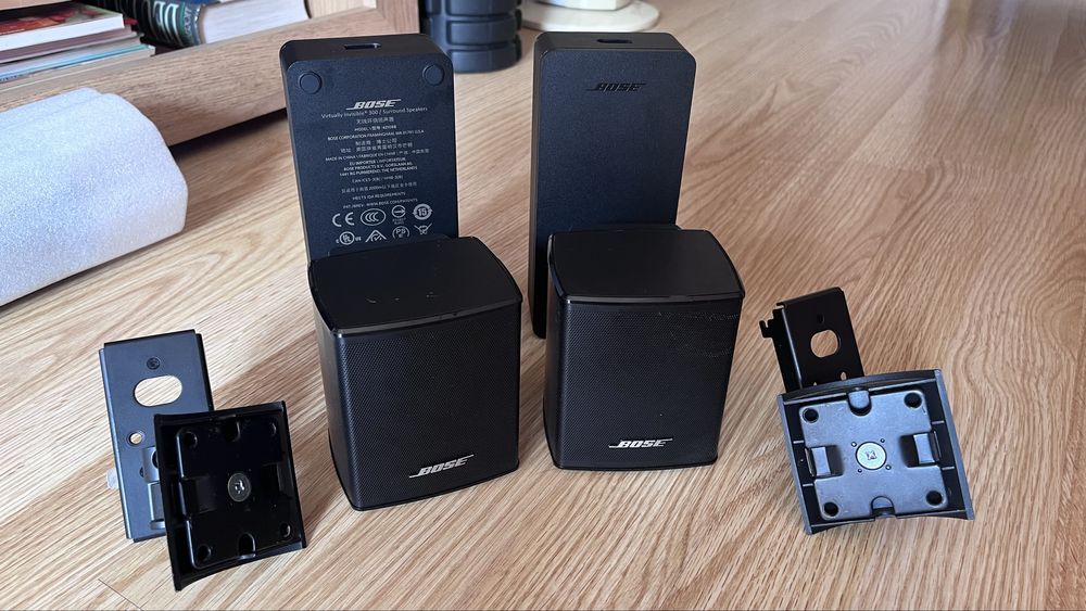 Bose Soundbar 700 & Bose Bass Module 700 & Bose Surround Speakers