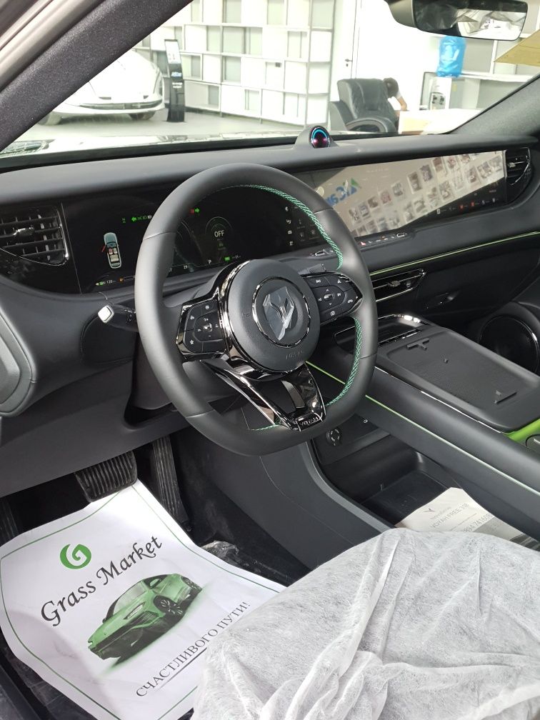 Voyah free. 318km. Awd 2024. Hybrid