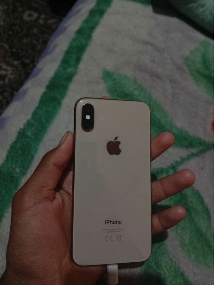 iphone xs  64gb