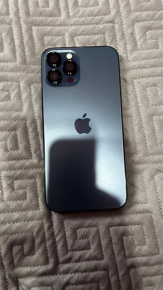 iphone 12 pro max + air pods pro