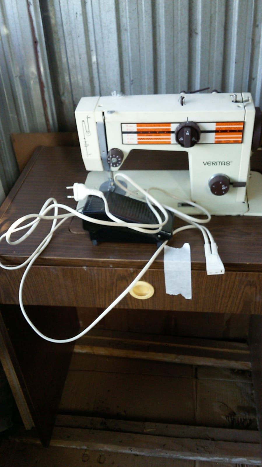 Швейная машинка Веритас, новая, производство ГДР.