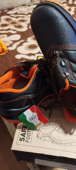 Чисто нови дамски Работни обувки PANDA 38 номер