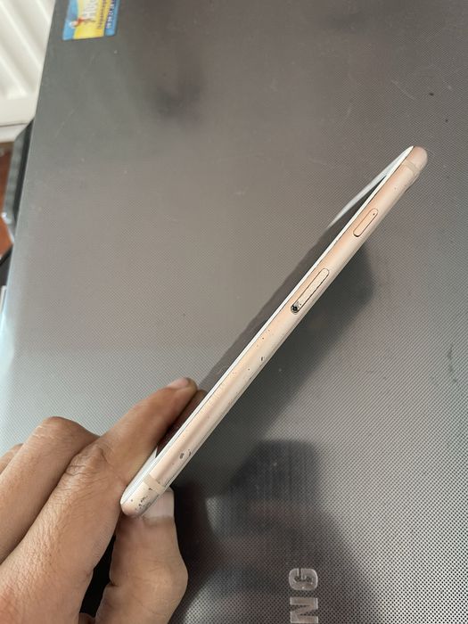 Vand iphone 8 64gb rosegold