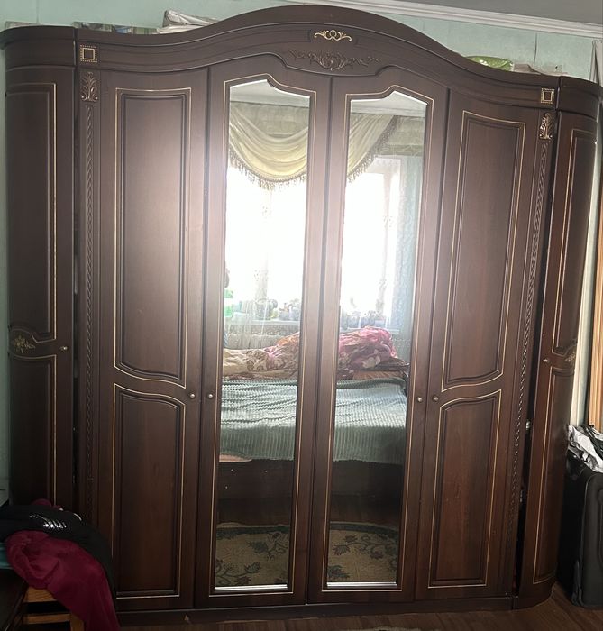 Спальный гарнитур