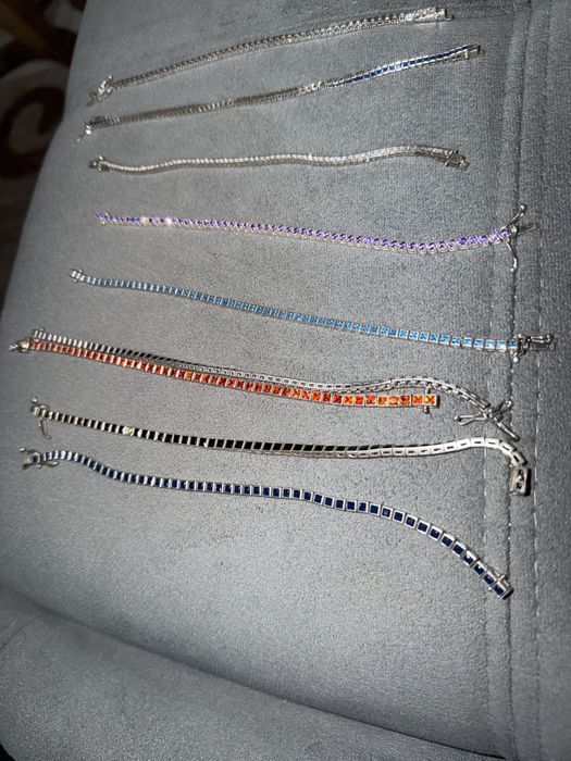 Brățări argint. 150 lei