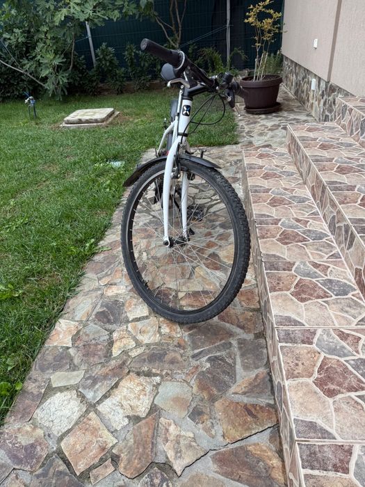 Vand bicicleta BTWIN pentru adolescenti