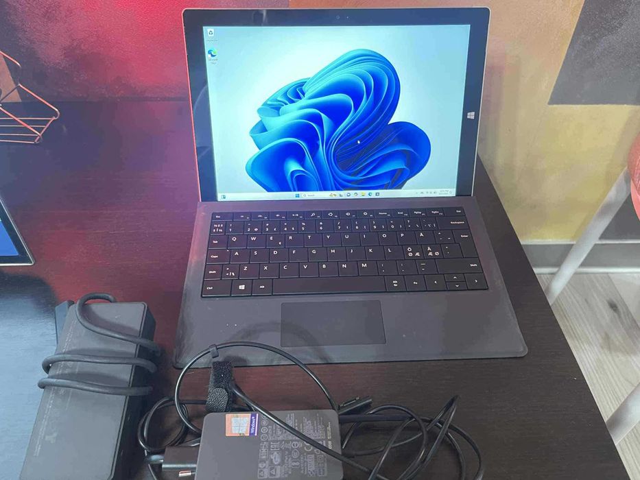 Microsoft  Surface 3 PRO i7
