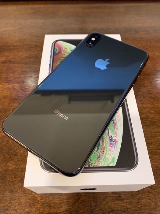 Продам Iphone xs