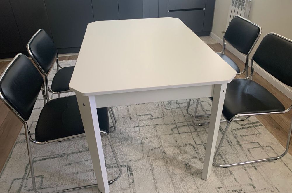 стол сатылады кухонный