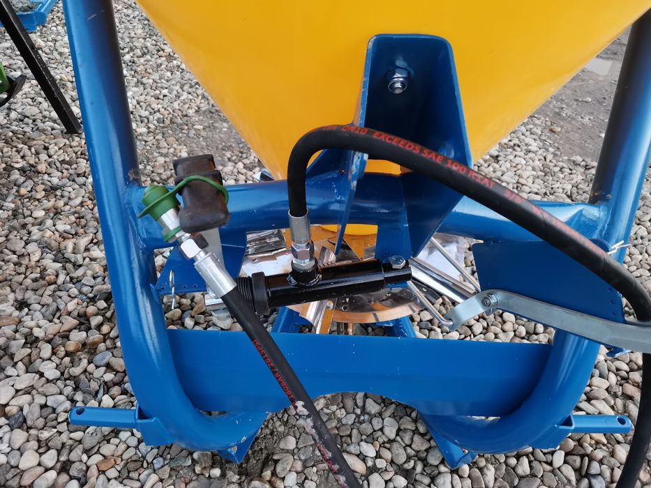 Distribuitor azot îngrășăminte chimice