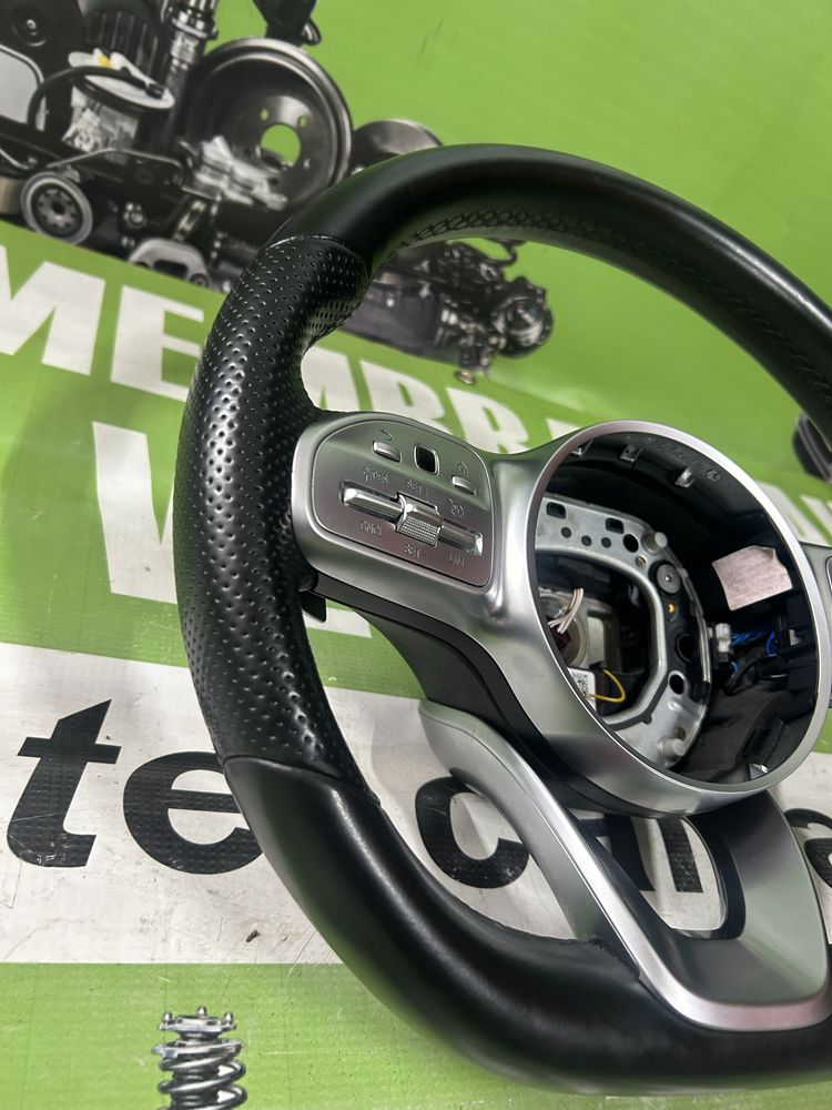 Volan din piele cu padele si comenzi Mercedes W213