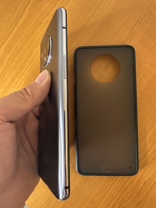 Telefon One Plus 7T pentru piese sau recarosare